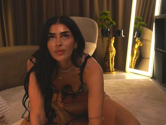 BrainyBelle live cam on BongaCams
