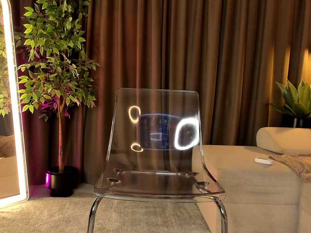 BrainyBelle live cam