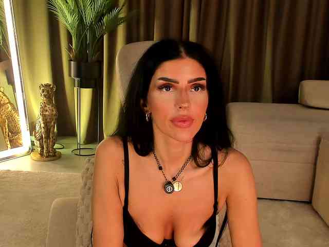 Modella: BrainyBelle