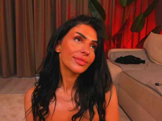 Modella: BrainyBelle