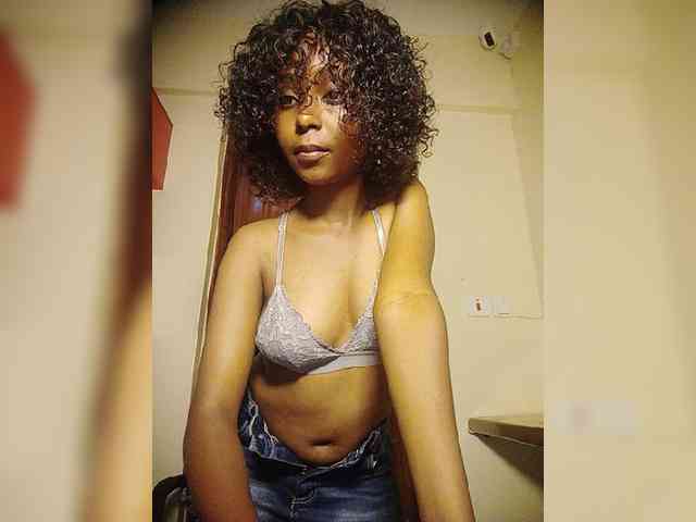 Blackass254 webcam