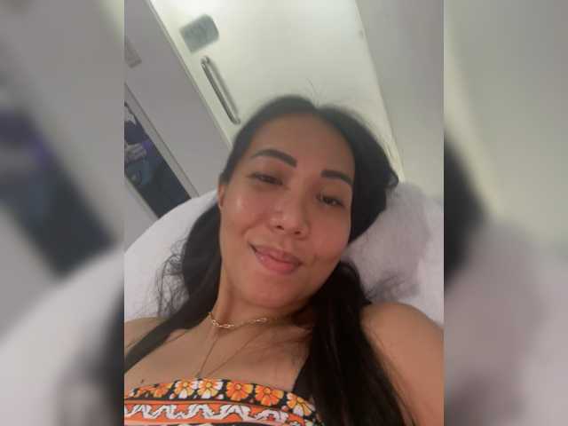 le modèle Anastasiaz est en webcam porno dans un show sur le site bongacams, il possède les tags suivants: Asian,Brunette,Shaved