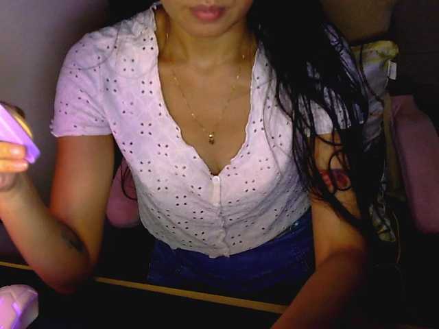 Anastasiaz live cam on BongaCams