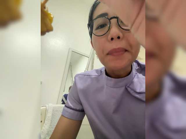 Anastasiaz live cam on BongaCams