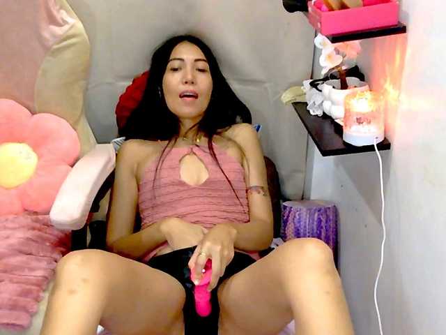 Anastasiaz live cam on BongaCams