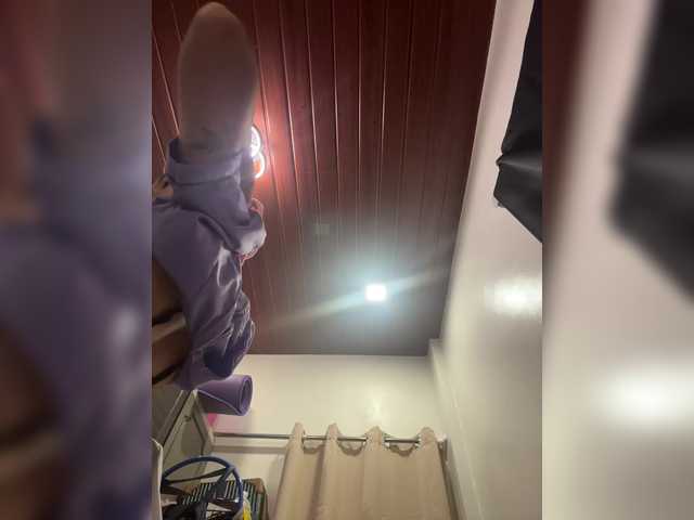 Anastasiaz — live female cam