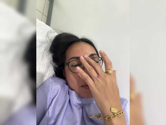 Anastasiaz live cam on BongaCams