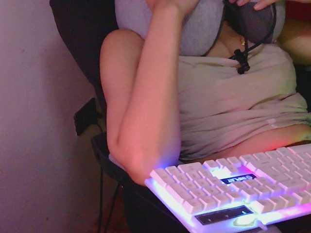 Anastasiaz's BongaCams show and profile