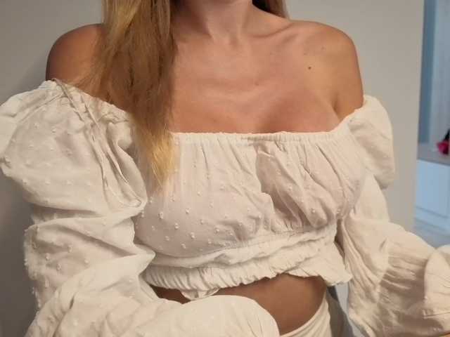 pinabellaa live cam on BongaCams
