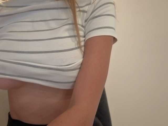 pinabellaa live cam on BongaCams