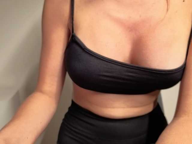 pinabellaa live cam preview