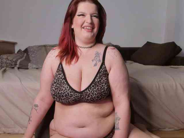 LaraHartt webcam