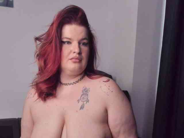 LaraHartt webcam