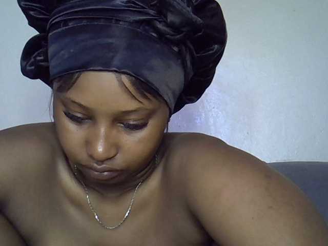Cayvaal live cam on BongaCams