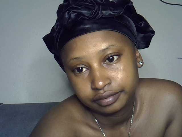 Cayvaal live cam on BongaCams