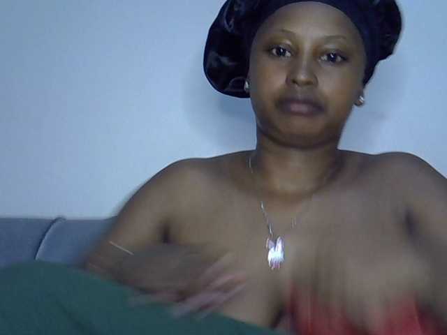 Cayvaal live cam on BongaCams