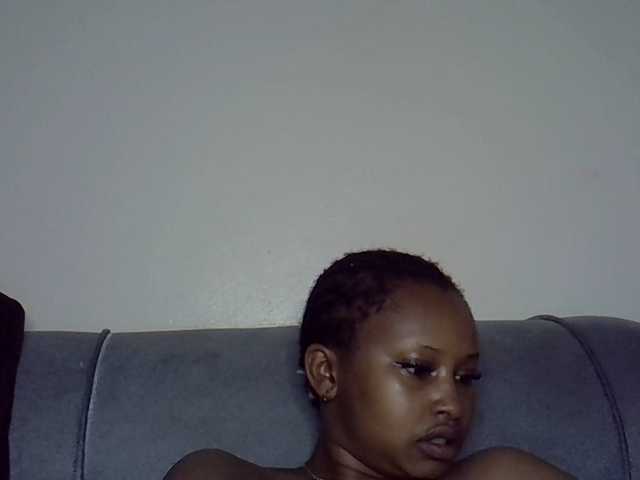 Cayvaal live cam on BongaCams