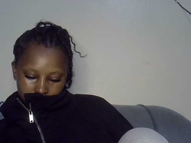 Cayvaal live cam on BongaCams