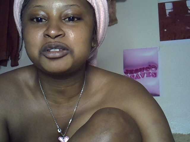 Cayvaal live cam on BongaCams