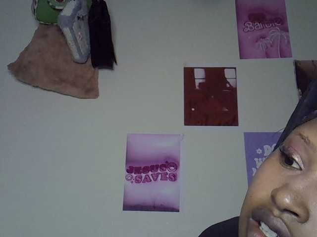 Cayvaal live cam on BongaCams