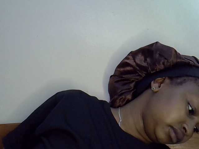 Cayvaal's BongaCams show and profile