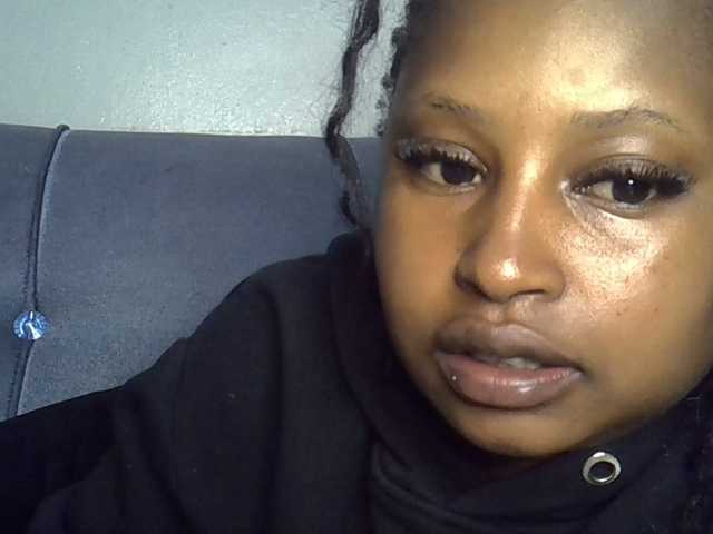 Cayvaal live cam on BongaCams