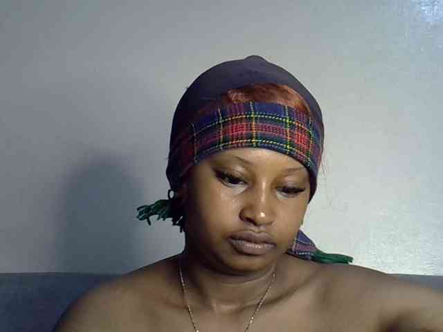 Cayvaal Live Webcam on BongaCams