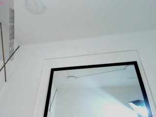 Lilicameron's Live Webcam