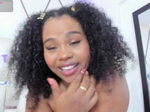 Lilicameron live cam on BongaCams