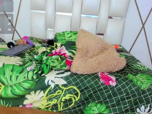 Lilicameron live cam on BongaCams