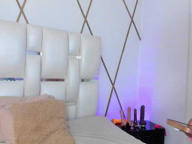Lilicameron live cam on BongaCams