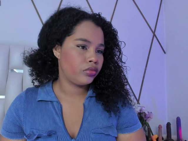 Lilicameron live cam on BongaCams