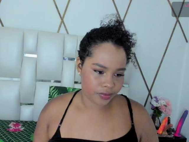 Lilicameron live cam on BongaCams