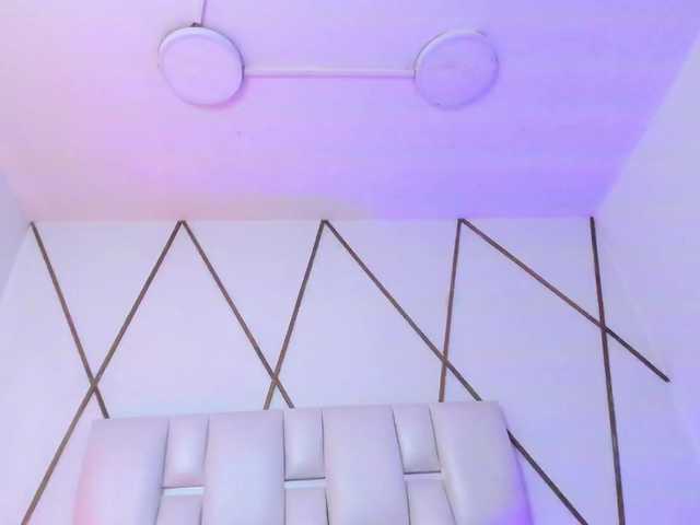 Lilicameron live cam on BongaCams