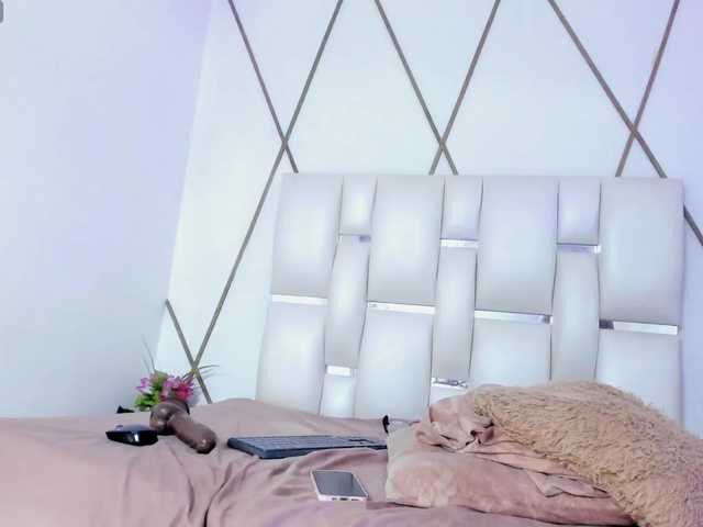 Lilicameron live cam on BongaCams
