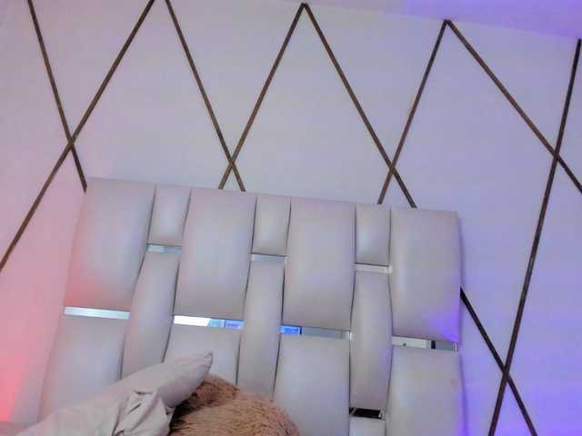 Lilicameron live cam on BongaCams