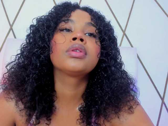 Lilicameron live cam on BongaCams