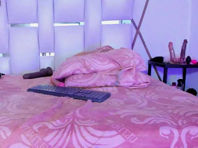 Lilicameron live cam on BongaCams