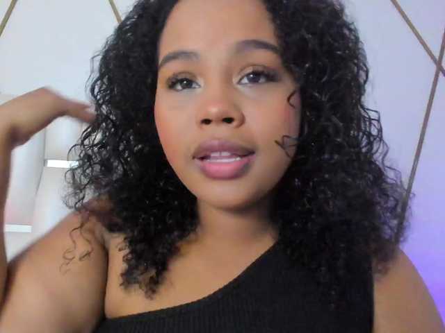 Lilicameron live cam on BongaCams
