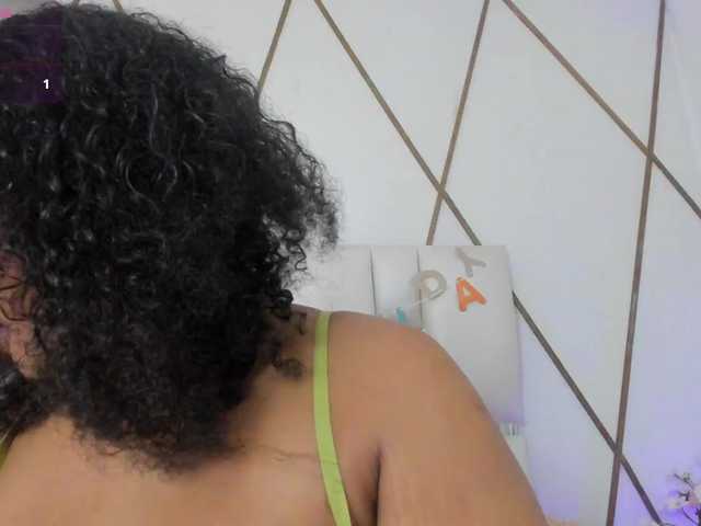 Lilicameron live cam on BongaCams