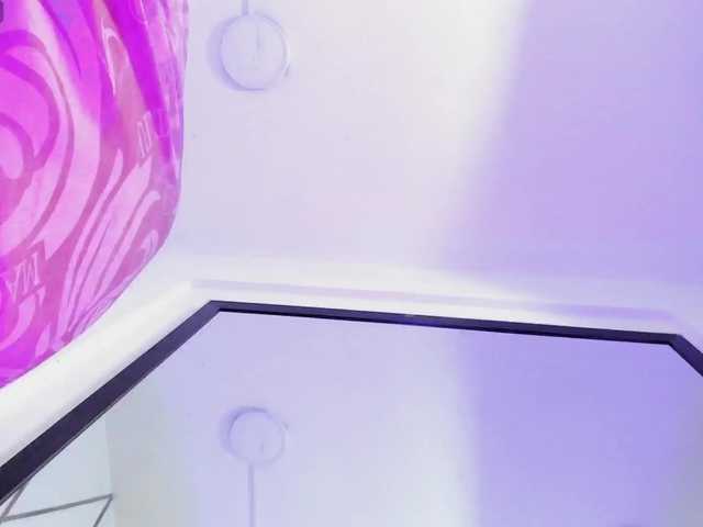Lilicameron live cam on BongaCams