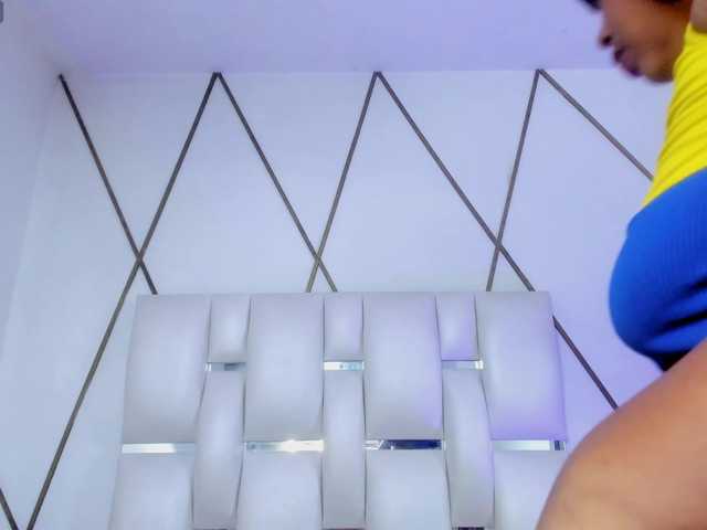 Lilicameron live cam on BongaCams