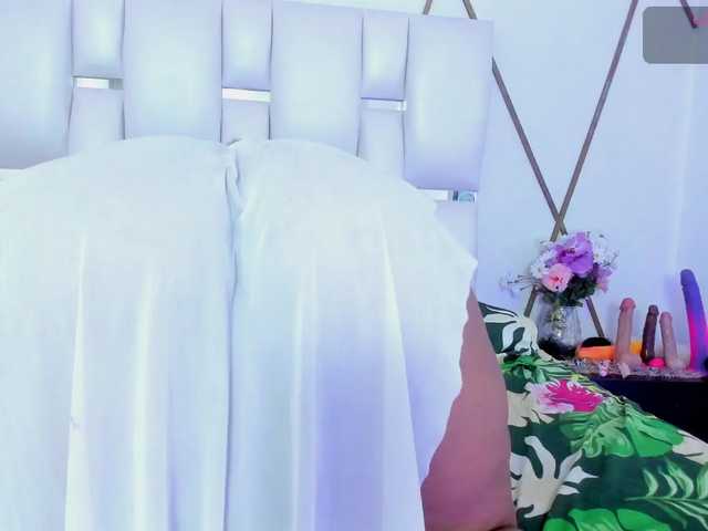 Lilicameron live cam on BongaCams