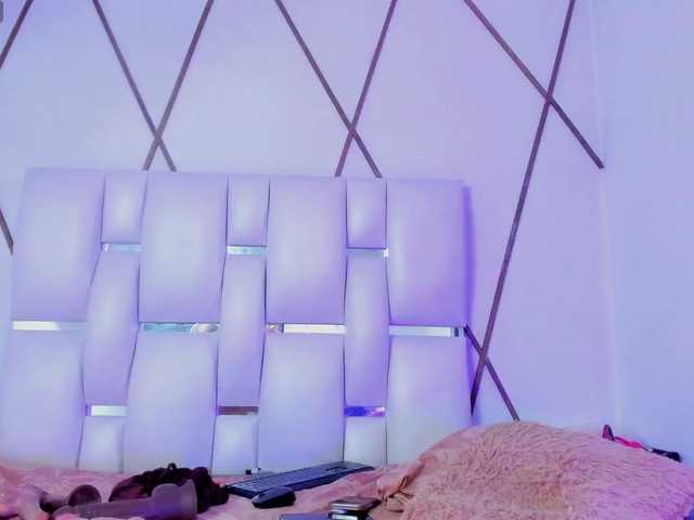 Lilicameron live cam on BongaCams