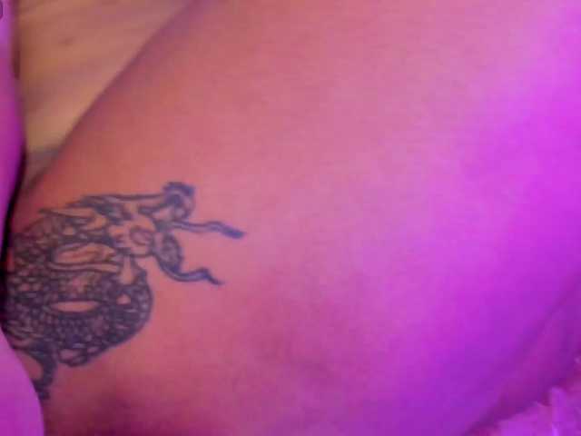 Lilicameron live cam on BongaCams