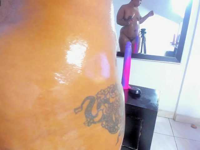 Lilicameron live cam on BongaCams