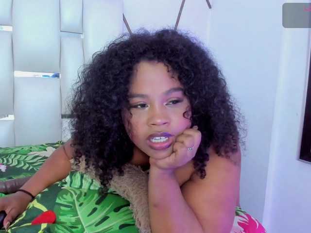 Lilicameron live cam on BongaCams