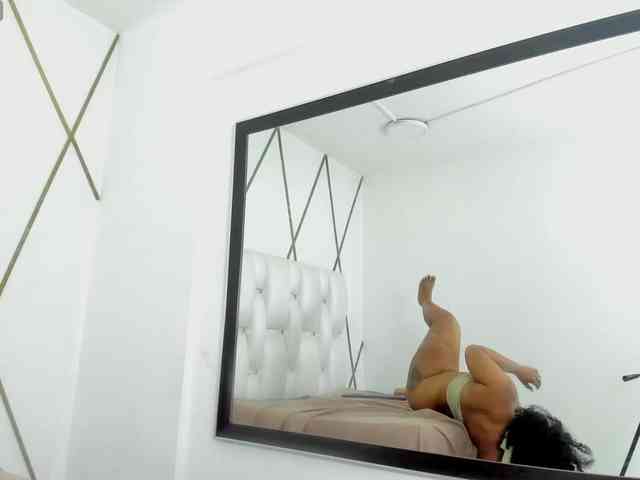 Lilicameron webcam