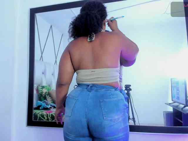 Lilicameron Live Webcam on BongaCams