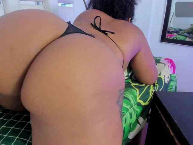 Lilicameron webcam